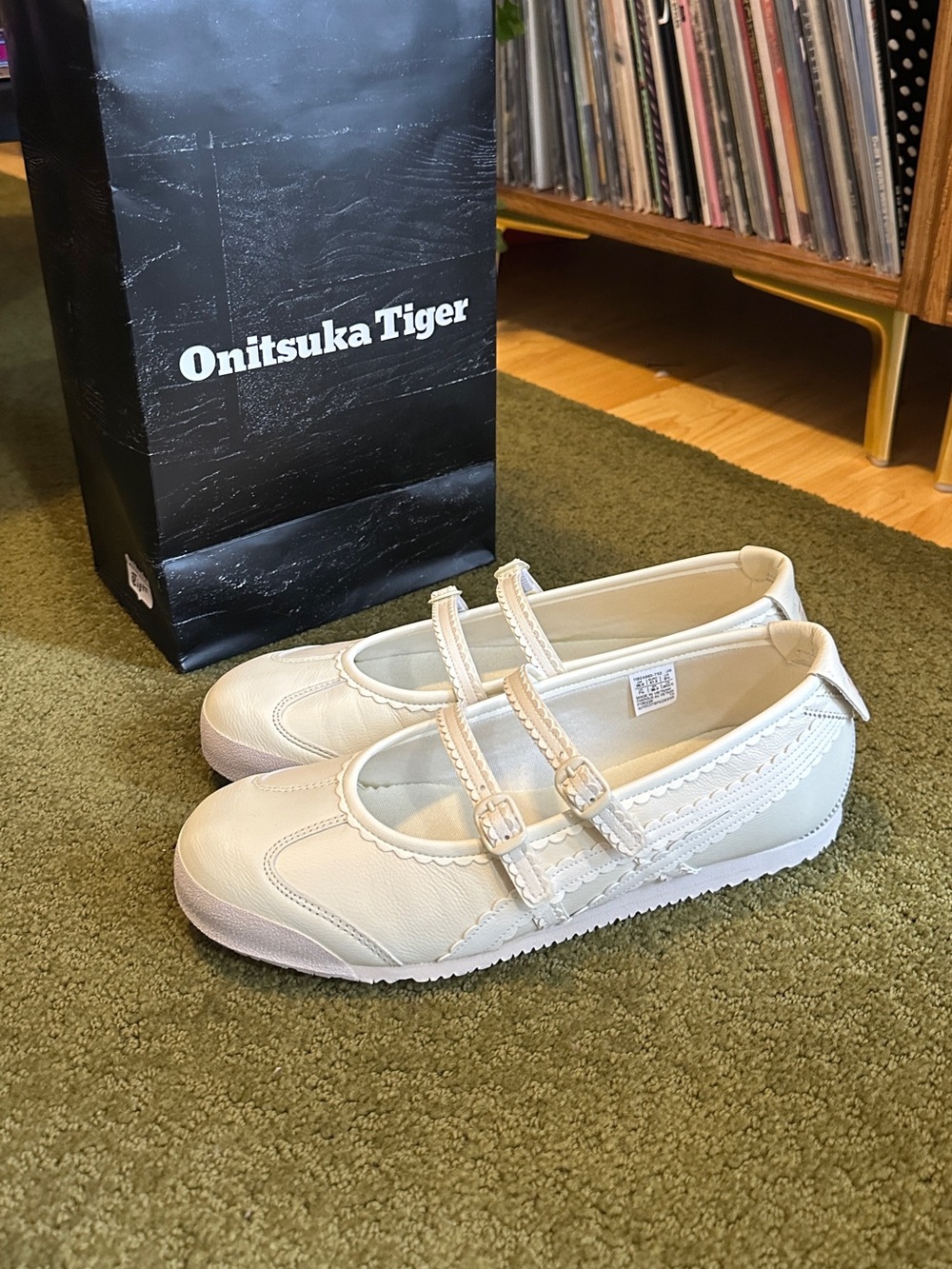 Onitsuka Tiger Mexico 66 TGRS Ivory/Cream Mary Janes New Without Box